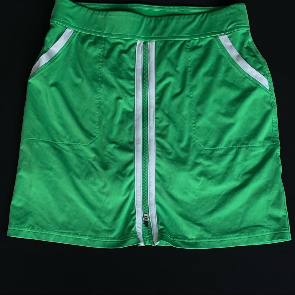 “BelynKey Green Golf Skort XS—Zip + Pockets = Game On ⛳”